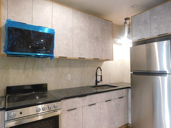 2nd image of 1001 Rogers Ave #1F