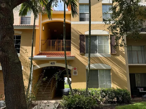 4151 San Marino Blvd APT 308, West Palm Beach, FL 33409