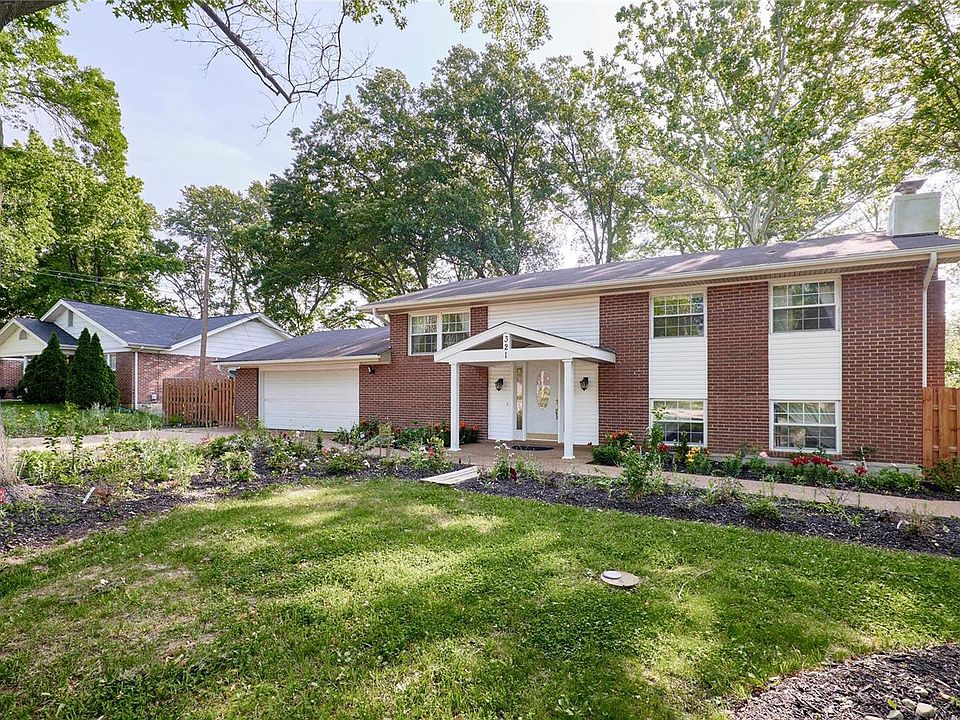 1st image of 321 Cherry Hill Dr