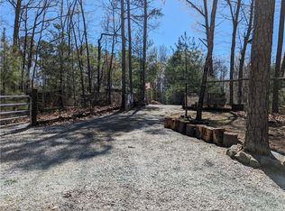 823 Ross Mountain Rd, Mountain Rest, SC 29664