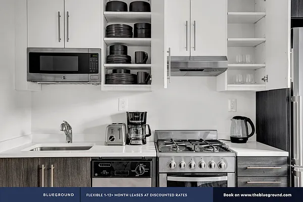 Rented by The Blueground | media 24