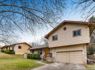 6811 Farrow Pl, San Antonio, TX 78240
