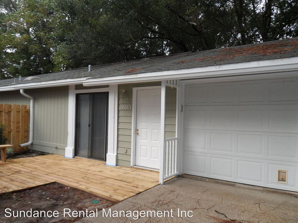 1st image of 858-A Fairview Dr