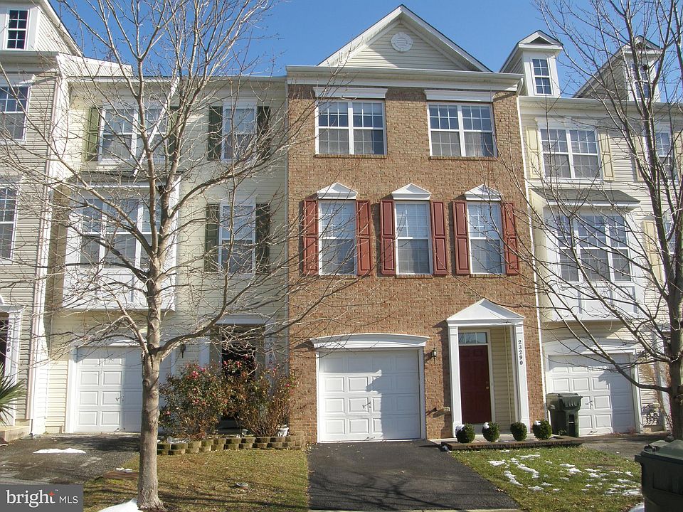 1st image of 23290 Dahlia Cir