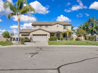 9534 Los Amigos Ct, Riverside, CA 92508