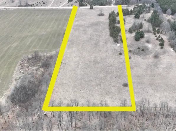 E 2 1/2 Mile Rd, Luther, MI 49656