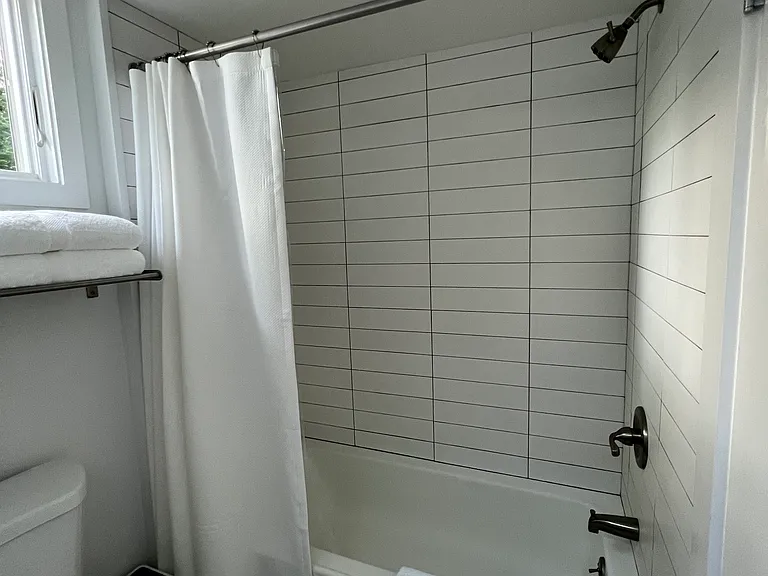 126 Accabonac Rd — Photo 9