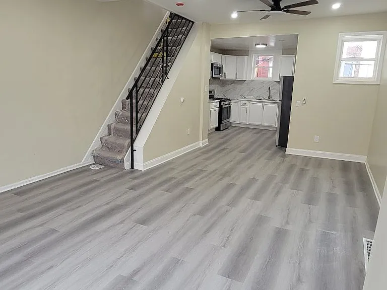 3833 N Delhi St — Photo 2