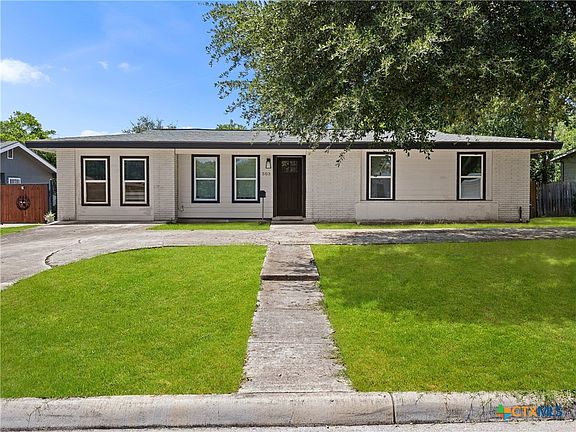2nd image of 503 Pickwell Dr