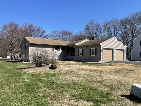 5 Spur Lane, Newington, CT 06111