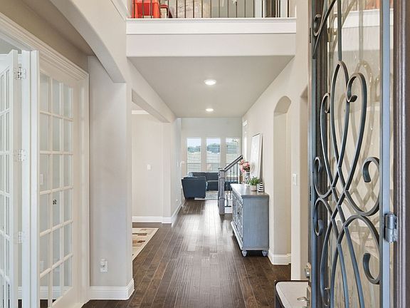 3rd image of 7452 Reverchon Dr