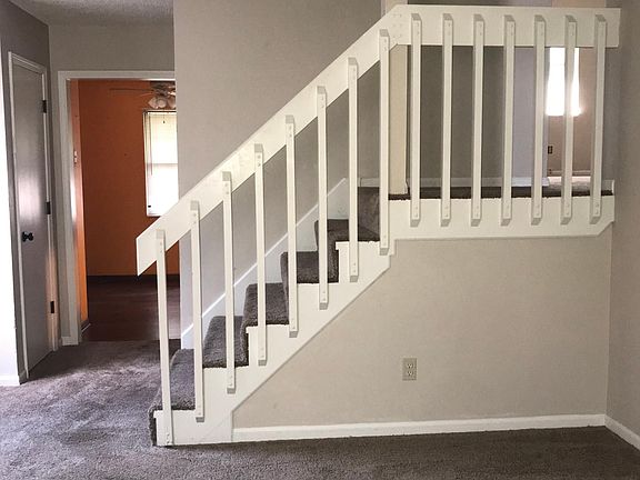 2nd image of 7110 Orchard Ct