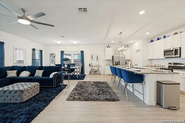 227 Cordova Xing — Photo 12