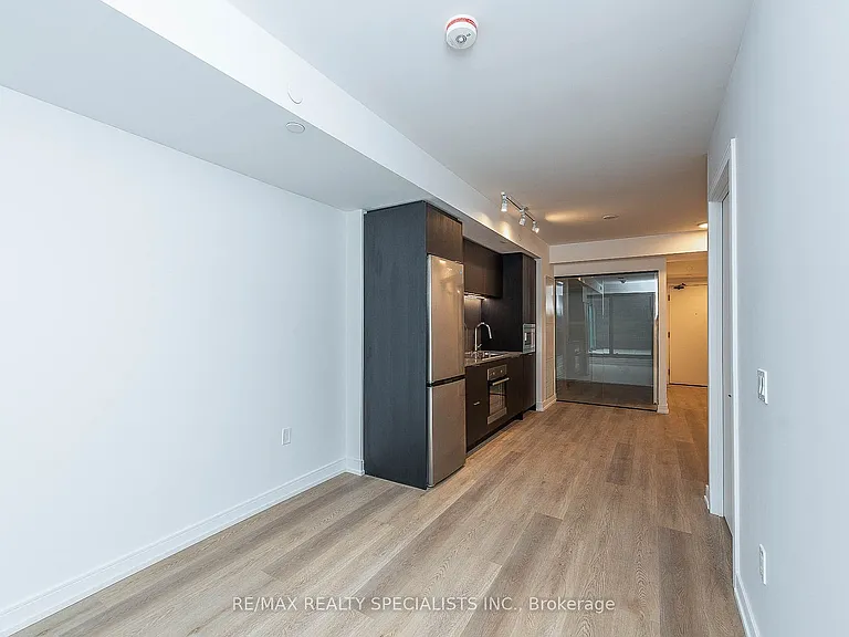 1 Jarvis St #305 — Photo 10