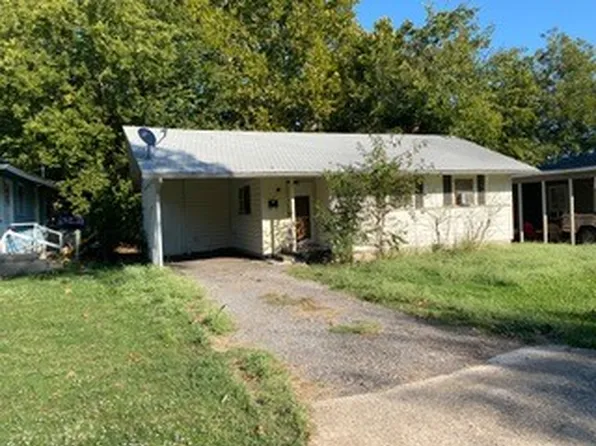809 Svaden St, Sherman, TX 75090