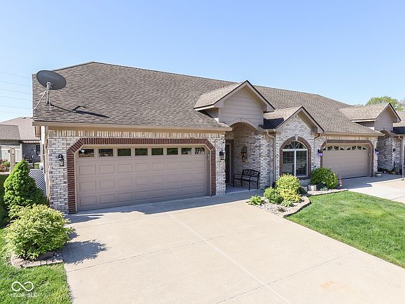 3rd image of 7746 Rosa Dr
