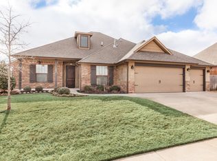 1804 NW 194th Cir, Edmond, OK 73012