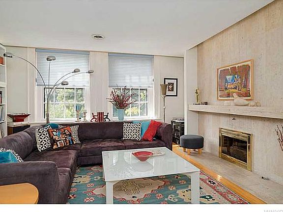 3rd image of 1141 Delaware Ave APT 4N