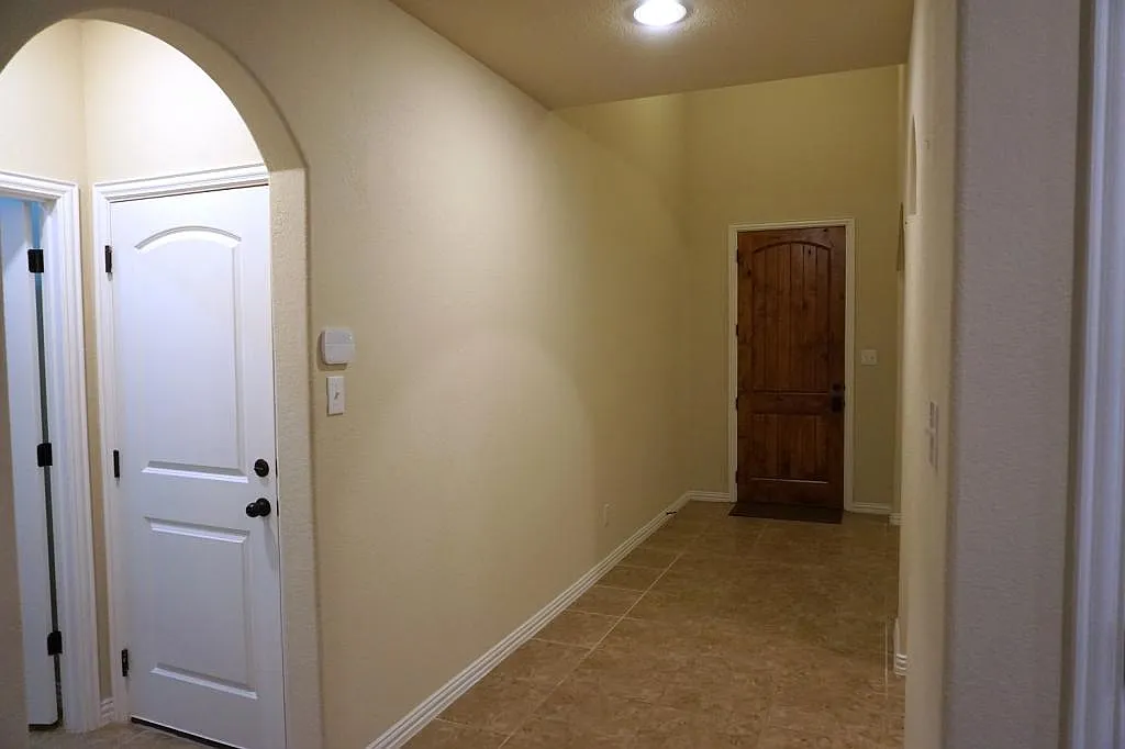 2925 Pawtucket Rd — Photo 3