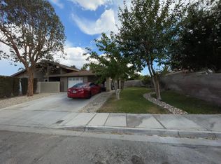 7051 Quarry Dr, Las Vegas, NV 89147