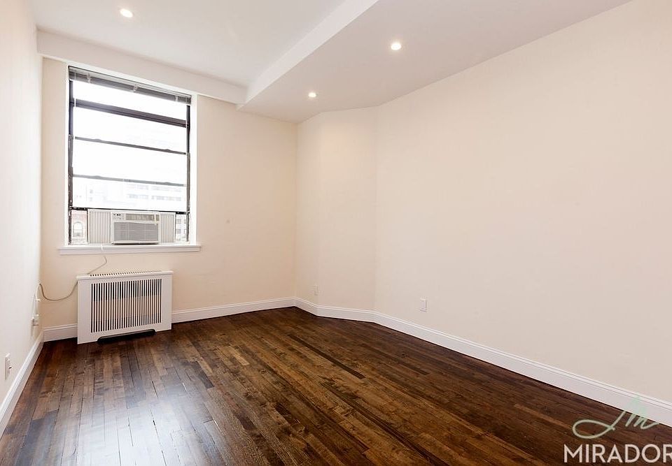 1st image of 304 E 20th St APT 7D