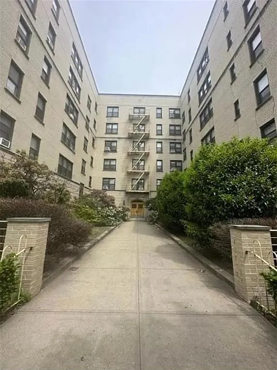 1 bed, 750 sqft, $1,850 — Photo 1