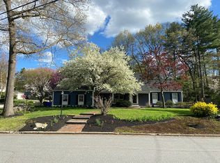 399 Paquette Ave, Manchester, NH 03104