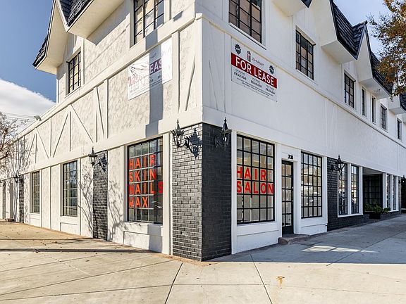 3rd image of 203 N Victory Blvd