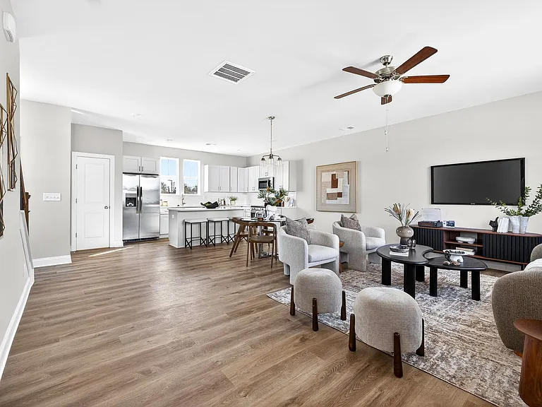 Bellhaven Townhomes — Photo 12