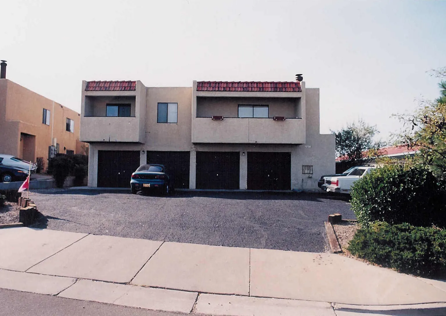 2 bed, 1.0 bath, 1000 sqft, $1,400 — Photo 1