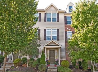 210 Hounslow Rd, Cranberry Township, PA 16066