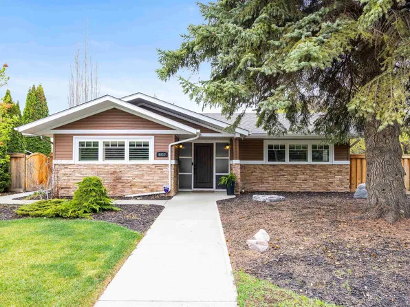9812 142nd St NW, Edmonton, AB T5N 2N4