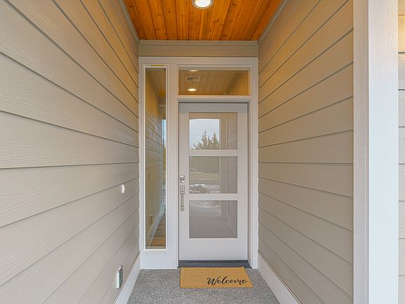 4th image of 61 Waterford Ct