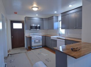 3 Peckham Ct #2, Newport, RI 02840