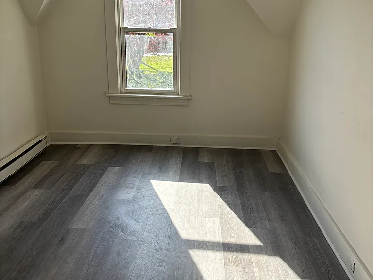 40 Woodside Ave #SEC — Photo 8