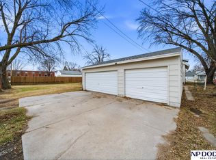 1031 E 10th St, Fremont, NE 68025