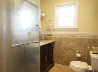 9 Carteret Rd, Livingston, NJ 07039