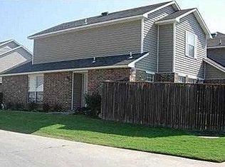 925 Rambling Oaks Dr, Norman, OK 73072
