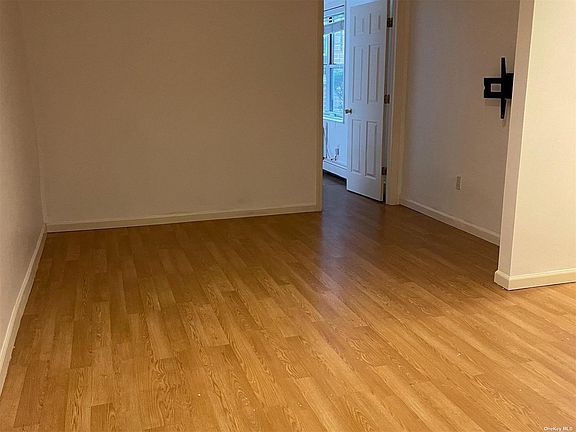 3rd image of 124 S Park Ave APT 1q
