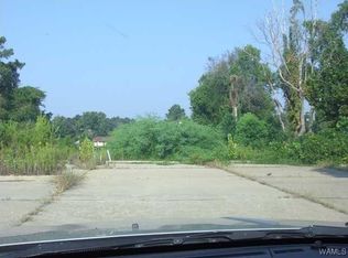 4128 Watermelon Rd, Northport, AL 35473