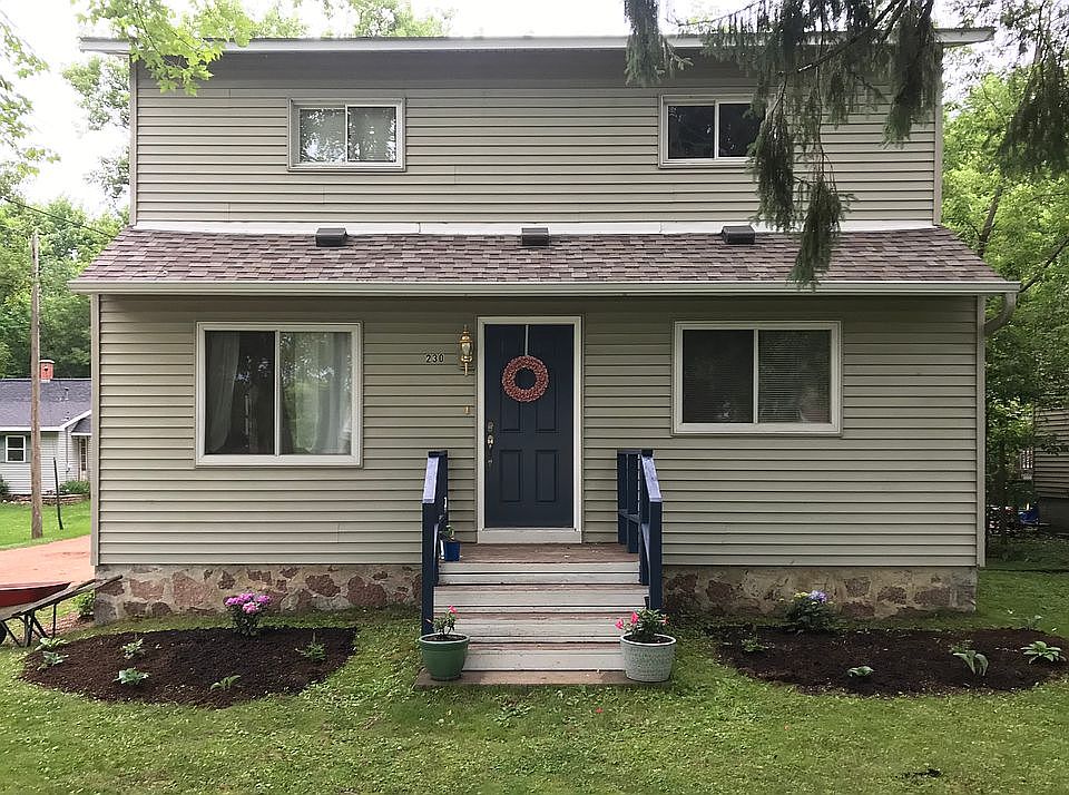 1st image of 230 Wyatt St