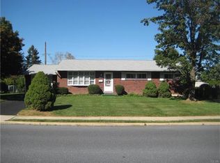 923 W Union St, Whitehall, PA 18052