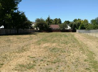 565 River Loop 2, Eugene, OR 97404