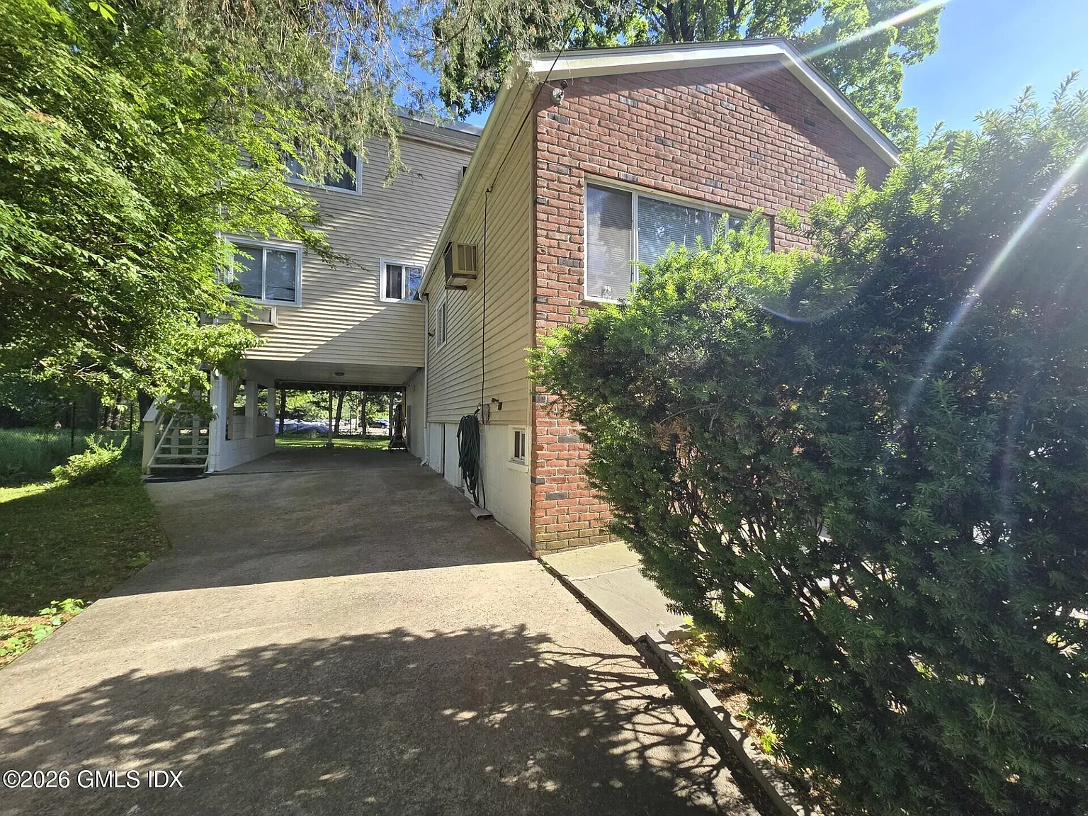2 bed, 1.5 bath, 930 sqft, $2,750 — Photo 2