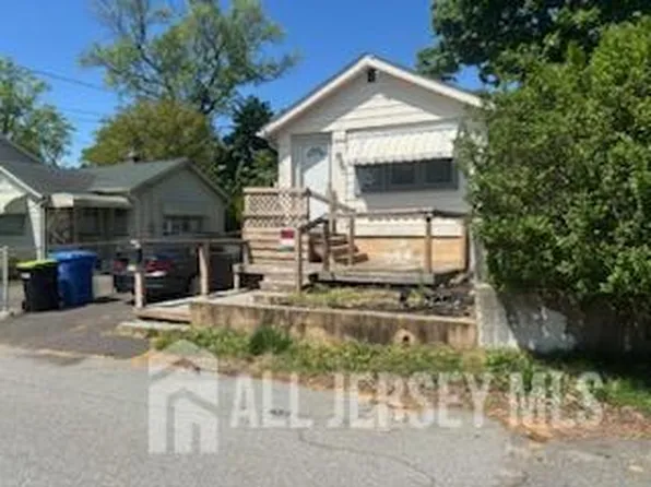 239 Alpine Way, Laurence Harbor, NJ 08879