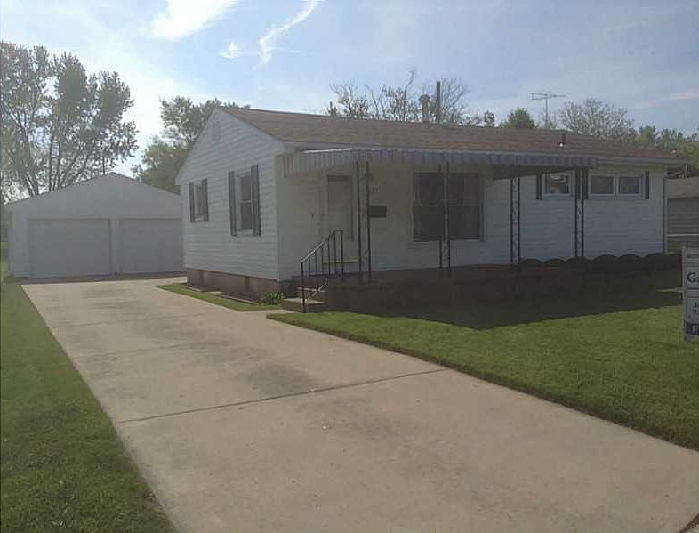 1st image of 421 Meadow Ln