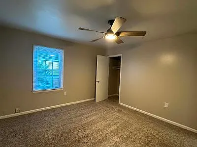 6125 Darby Cir #7 — Photo 7