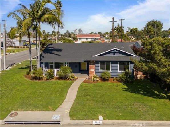 8421 Suva St, Downey, CA 90240