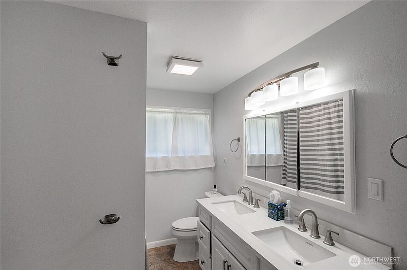 5th image of 8947 Fruitdale Road