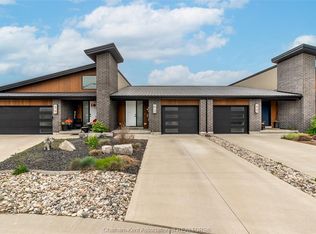 63 Clara Cres, Chatham Kent, ON N7M 0R8